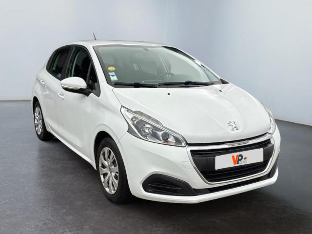 Peugeot 208 image 8