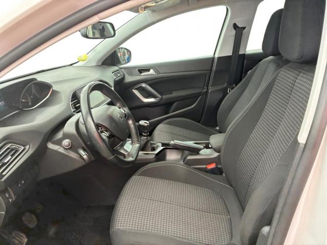 Peugeot 308 image 3