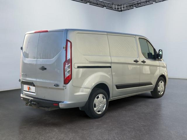 Ford Transit Custom image 3