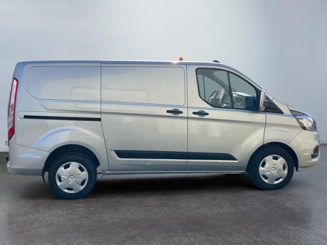 Ford Transit Custom image 1