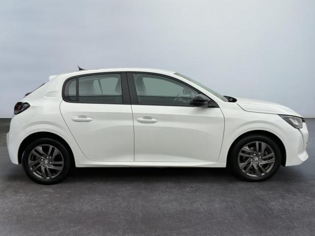 Peugeot 208 image 2