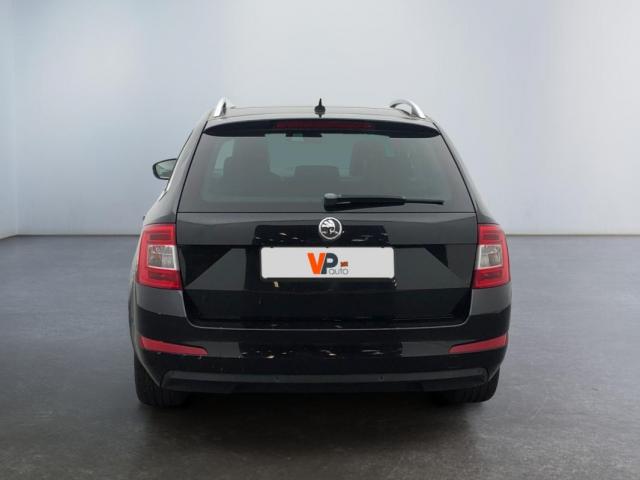 Skoda Octavia image 2