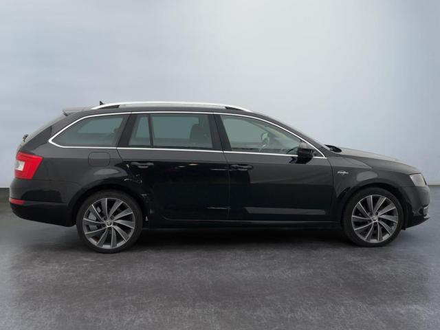 Skoda Octavia image 6