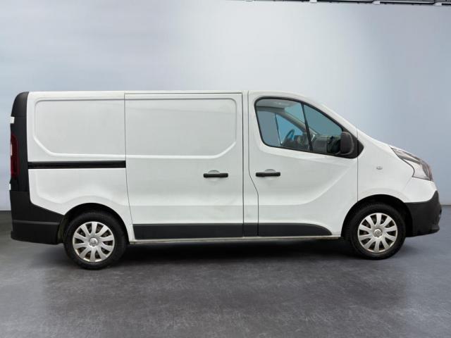 Renault Trafic image 3