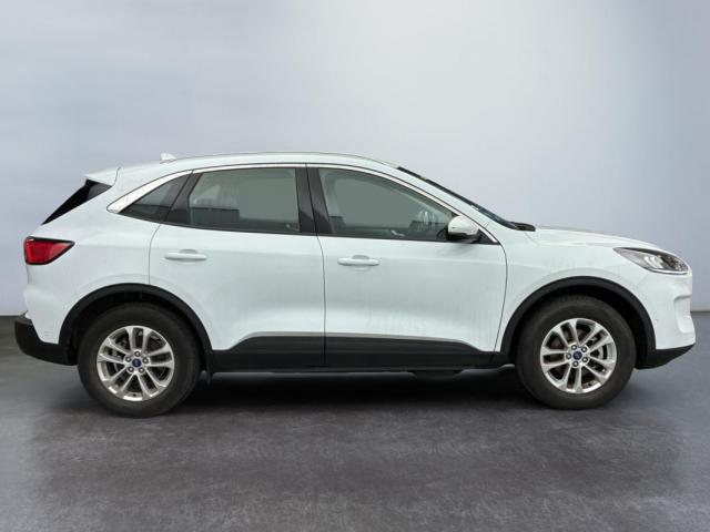 Ford Kuga image 5