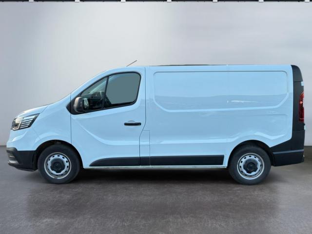 Renault Trafic image 2
