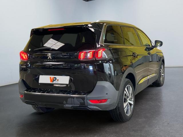 Peugeot 5008 image 4