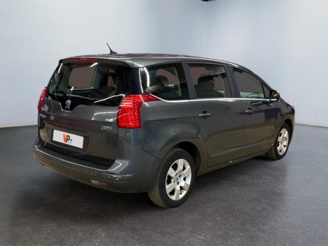 Peugeot 5008 image 5