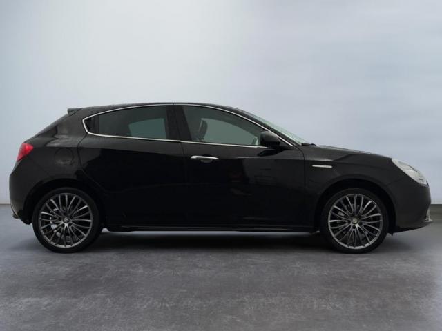 Alfa Romeo Giulietta image 4