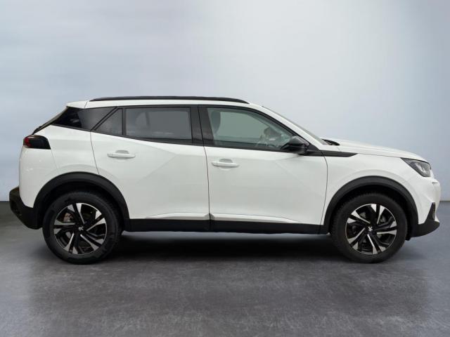 Peugeot 2008 image 3