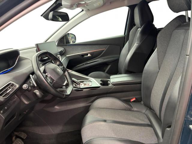 Peugeot 5008 image 1