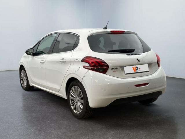 Peugeot 208 image 7