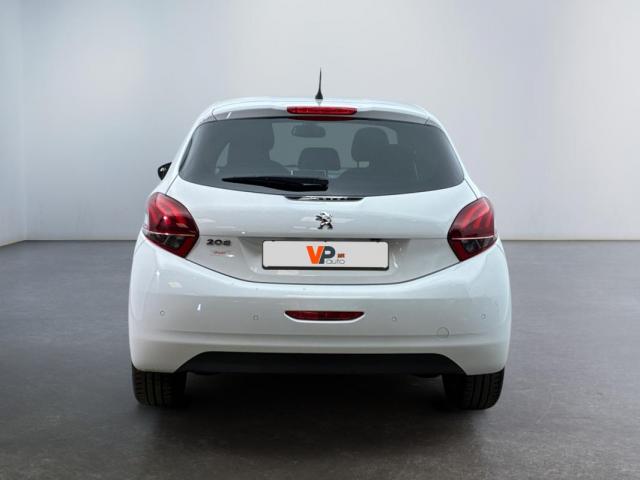 Peugeot 208 image 3