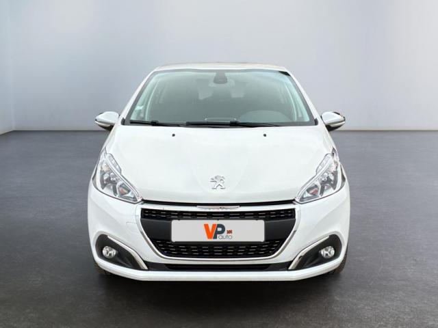 Peugeot 208 image 2