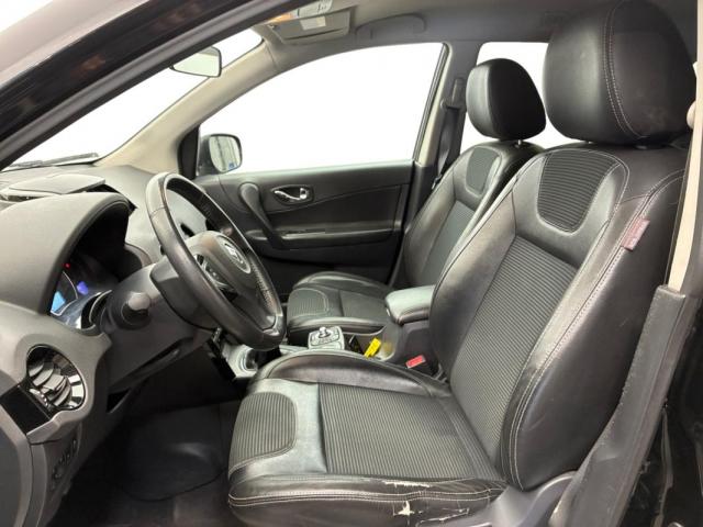 Renault Koleos image 2