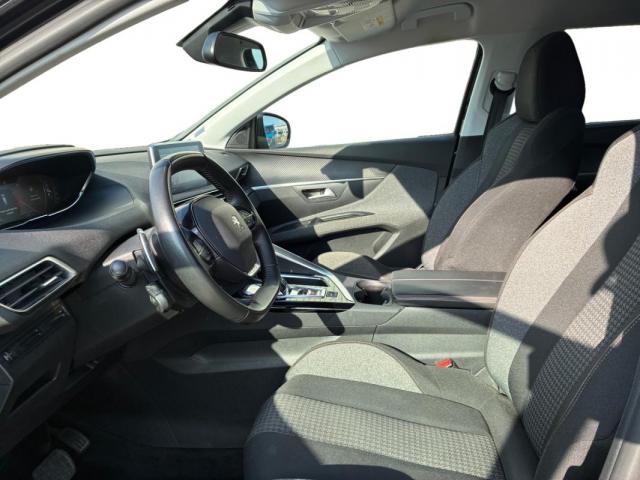 Peugeot 5008 image 1