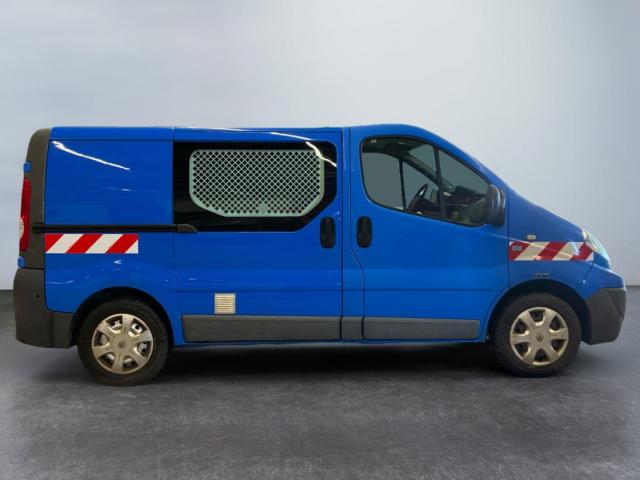 Renault Trafic image 2