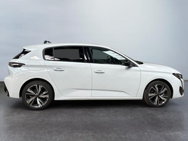 Peugeot 308 image 2
