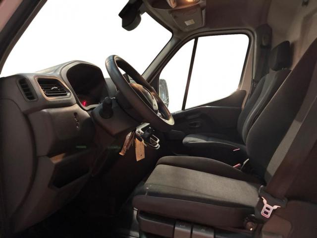 Renault Master image 1