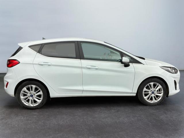 Ford Fiesta image 6