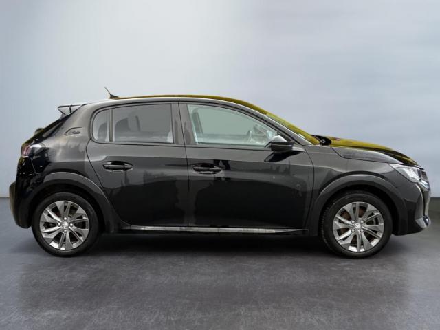 Peugeot 208 image 3