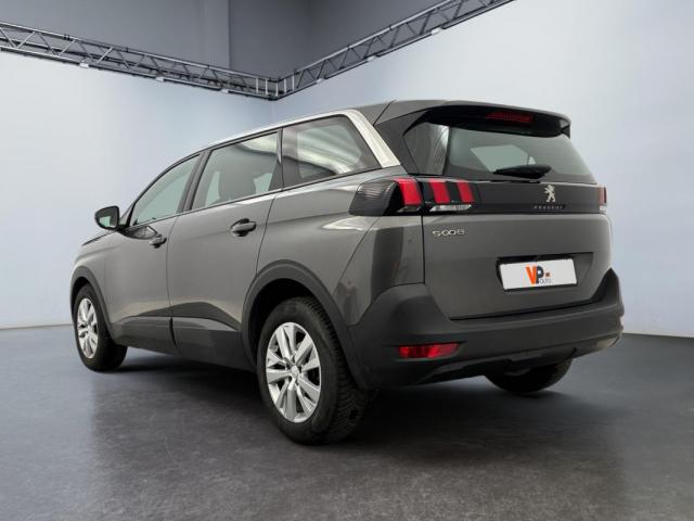 Peugeot 5008 image 4