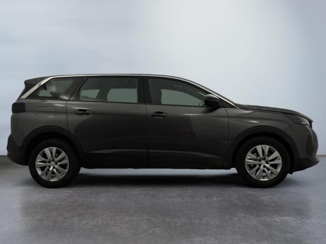 Peugeot 5008 image 8