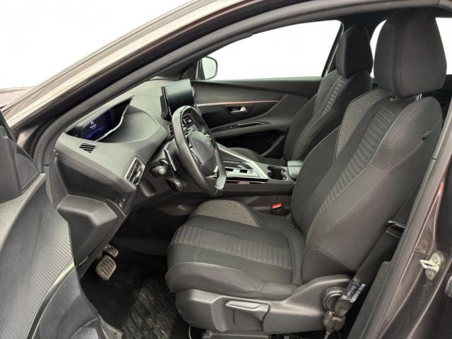 Peugeot 5008 image 1