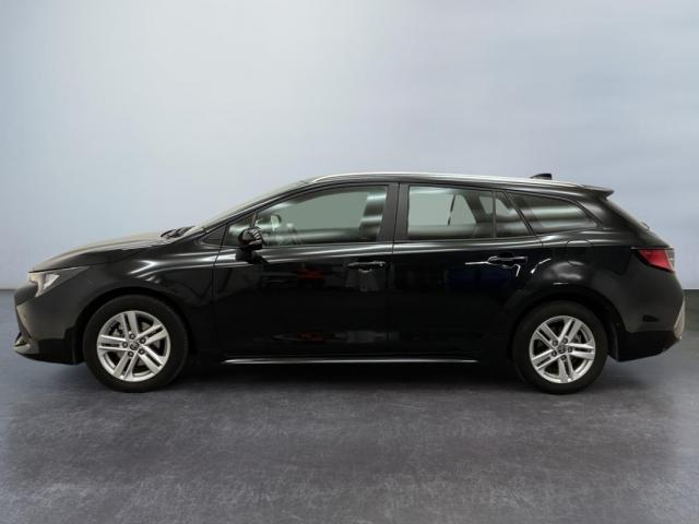 Toyota Corolla Touring Sports image 2