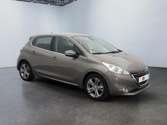 Peugeot 208 image 1