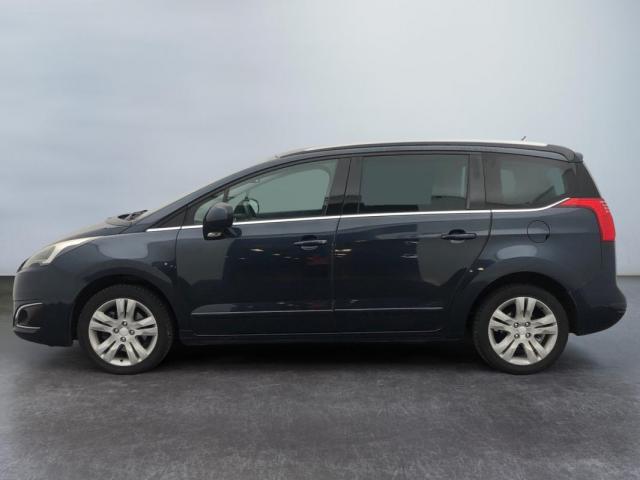 Peugeot 5008 image 7