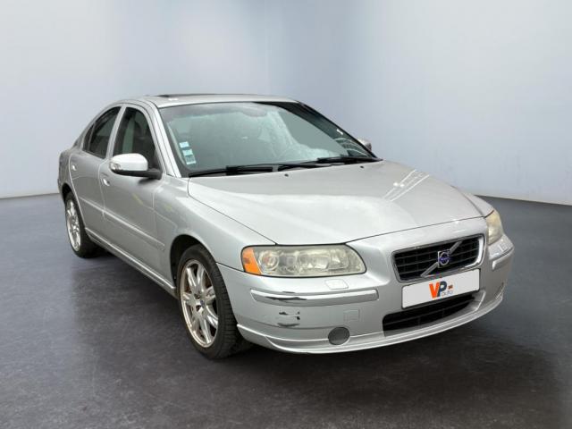 Volvo S60 image 2