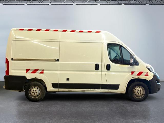 Peugeot Boxer image 2