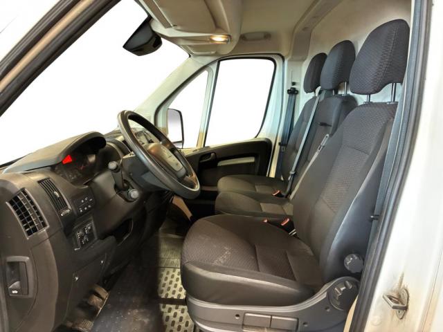 Peugeot Boxer image 1