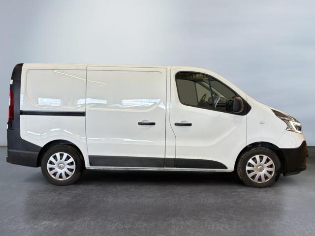 Renault Trafic image 1