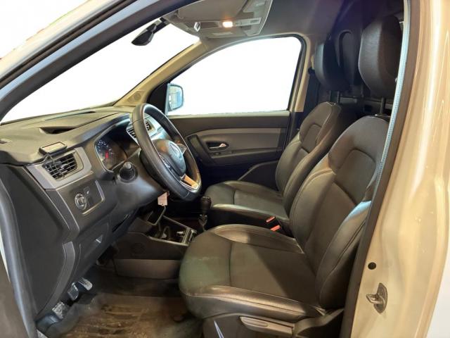 Renault Express Van image 8