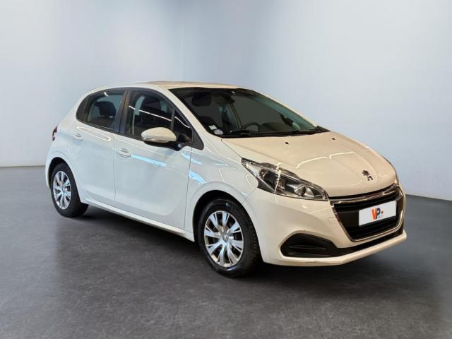 Peugeot 208 image 1