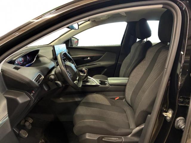 Peugeot 3008 image 2