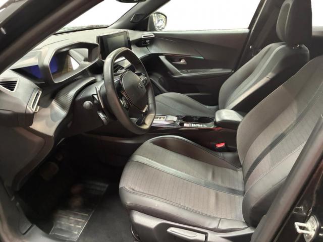 Peugeot 2008 image 2