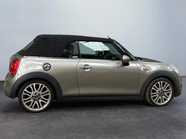 Mini Cabrio image 8