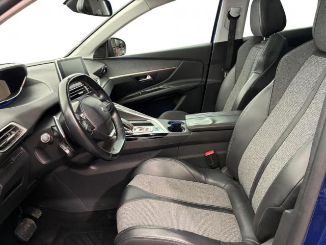 Peugeot 3008 image 2