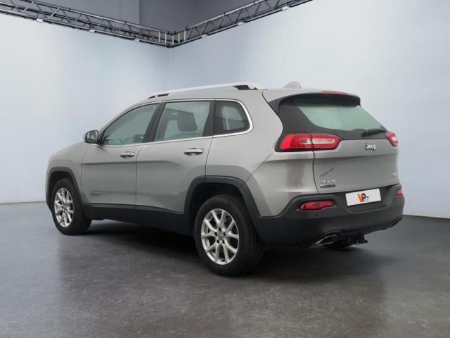 Jeep Cherokee image 4