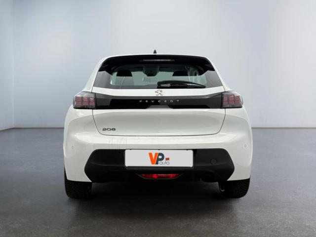 Peugeot 208 image 8