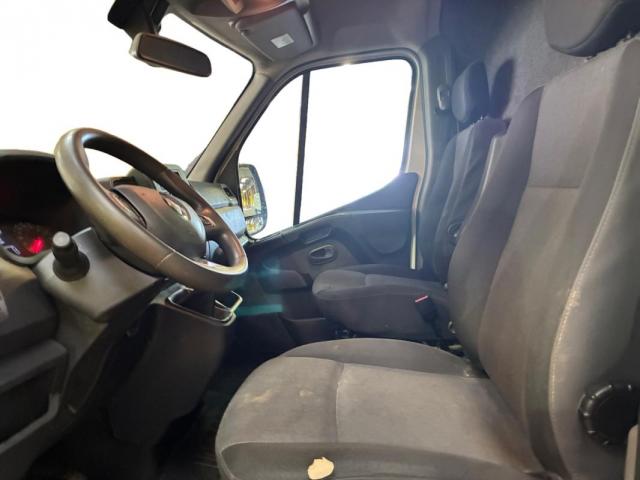 Renault Master image 8