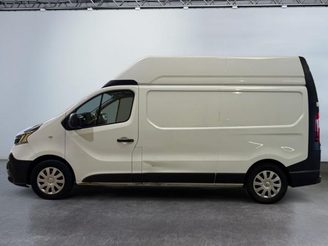 Renault Trafic image 2