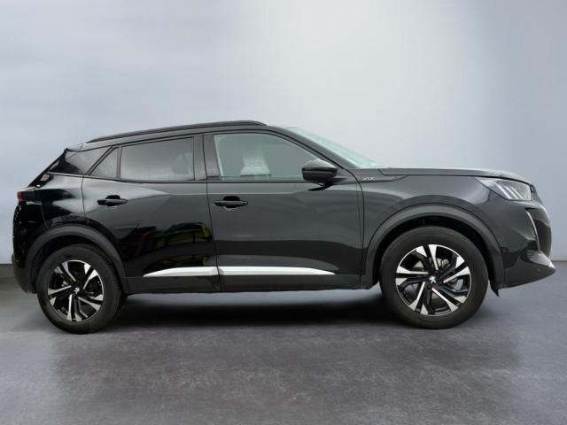 Peugeot 2008 image 1