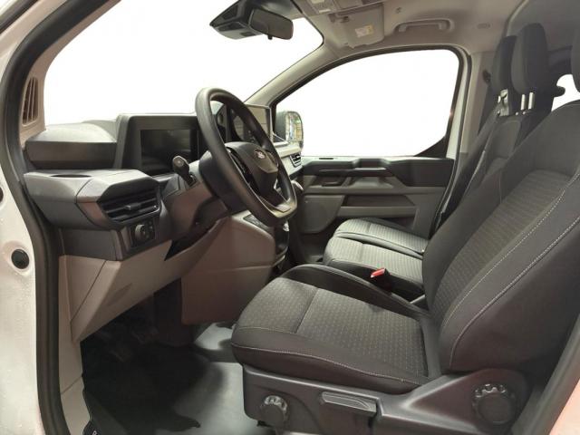 Ford Transit Custom Kombi image 6