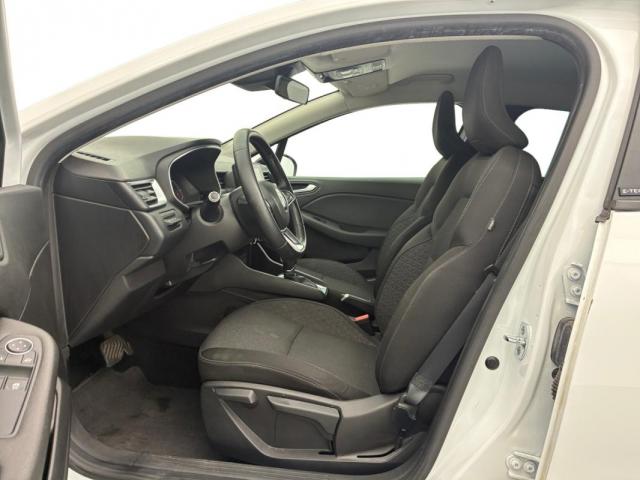Renault Clio image 8