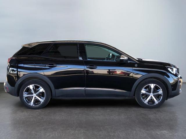 Peugeot 3008 image 3