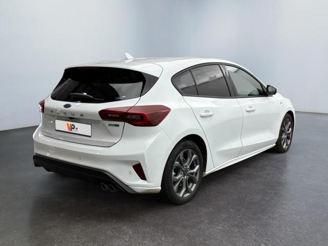 Ford Focus image 8